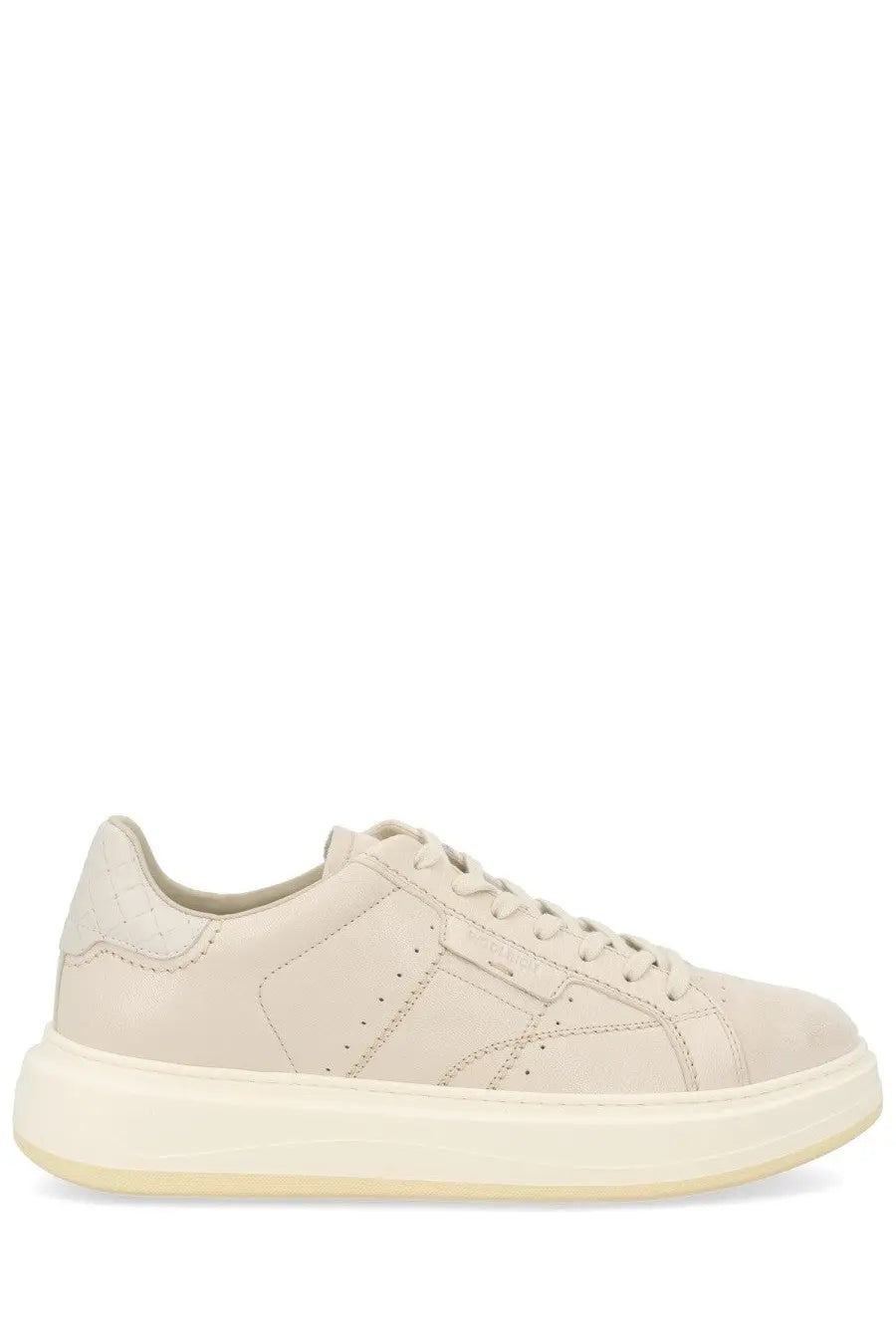 Woolrich women’s sneaker in pelle pink cream leather low-top with thick white sole and subtle perforated detailing