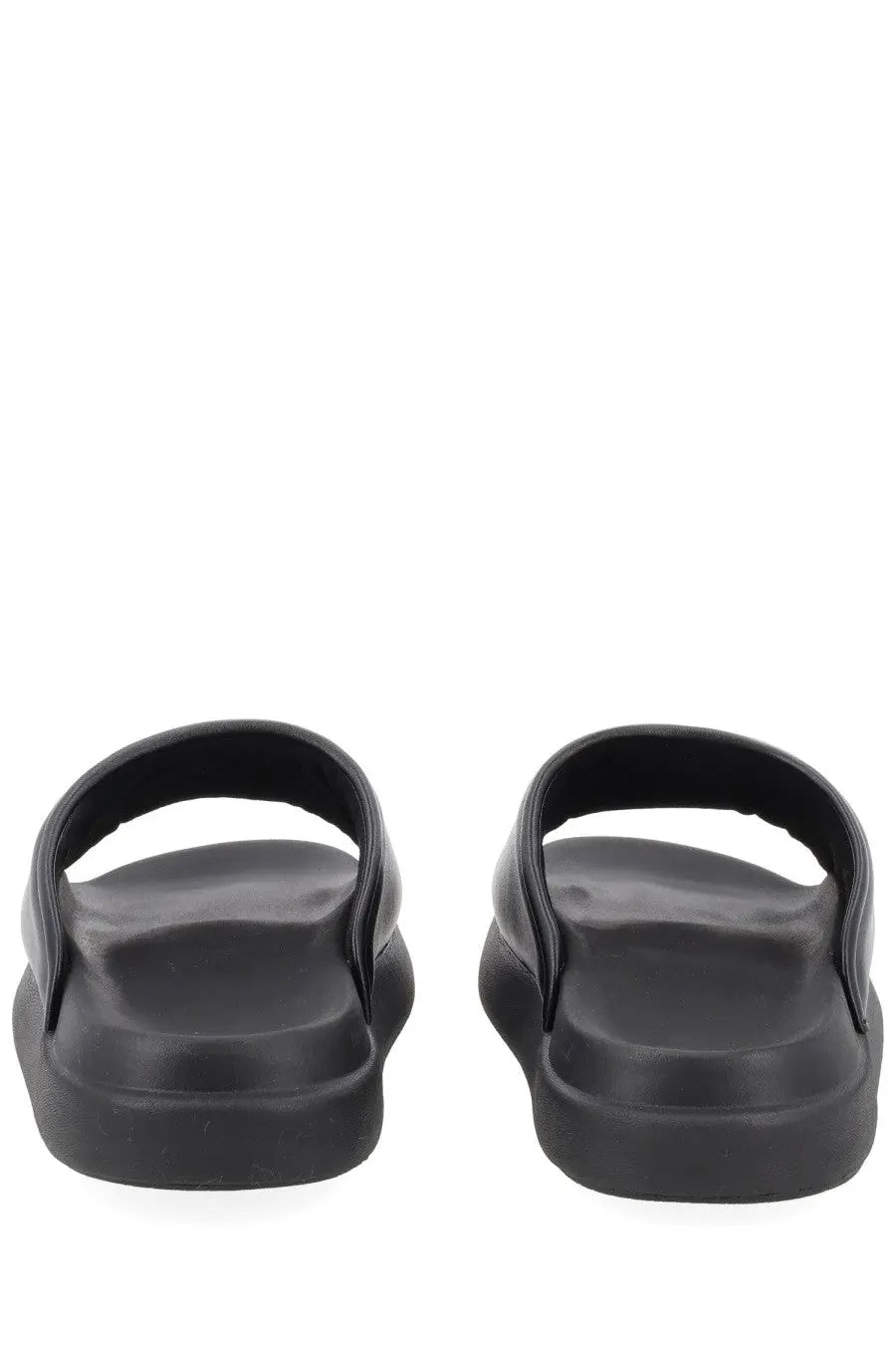 Black rubber slide sandals y-3 unisex slide con with thick cushioned sole and simple strap design