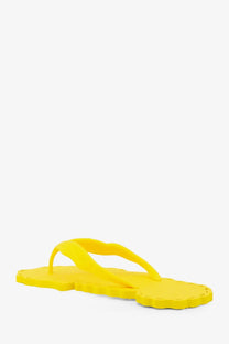 Zimmermann women’s seafoam yellow rubber thong flip flop with scalloped edge and smooth molded sole